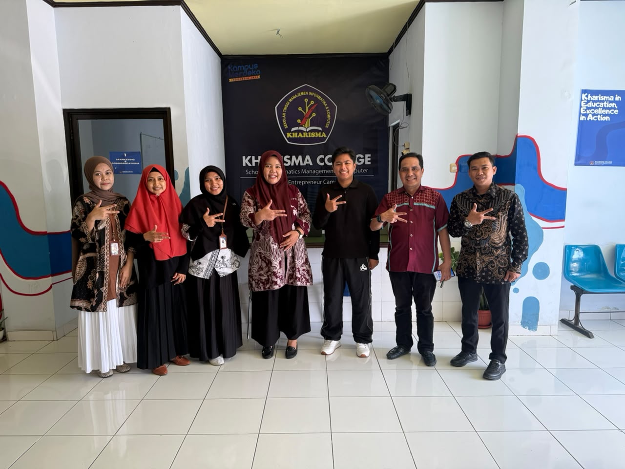 STMIK KHARISMA Makassar dan Decimal Education Bahas Kolaborasi Peningkatan Kompetensi Digital Dosen dan Mahasiswa