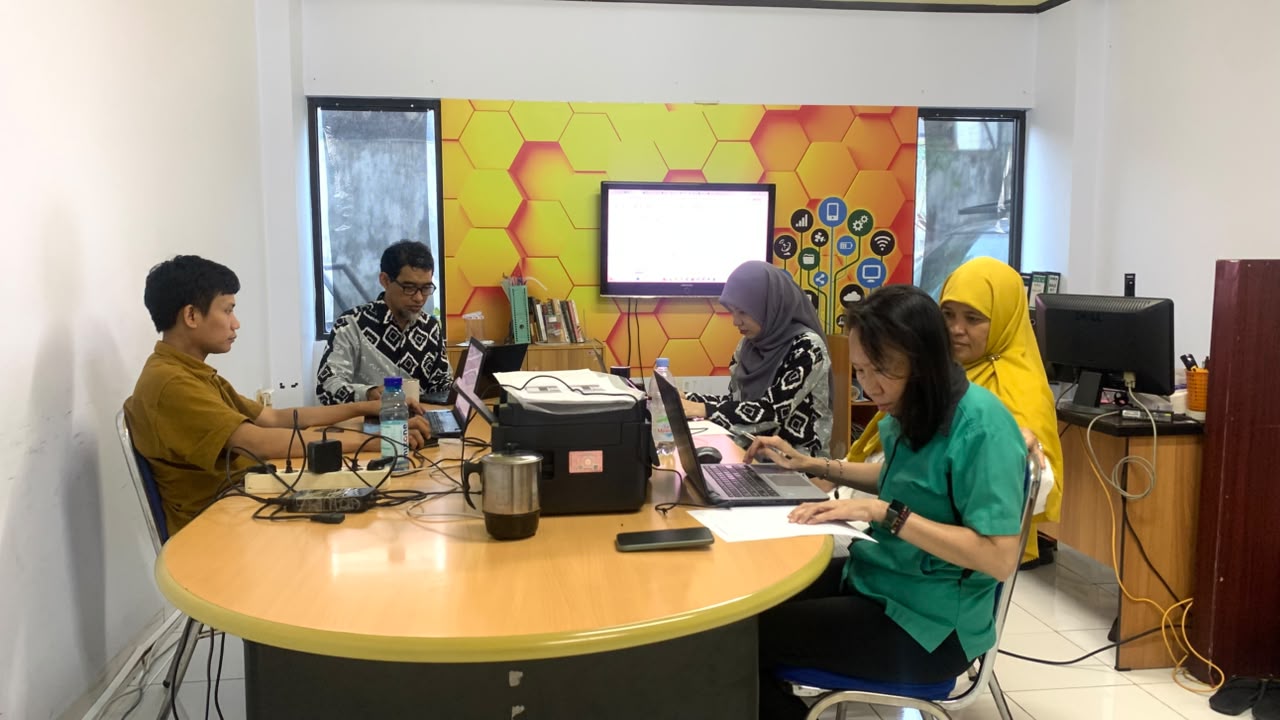 Susun Strategi Jitu! Prodi Bisnis Digital KHARISMA College Gelar Rapat Penetapan CPL dan CPMK