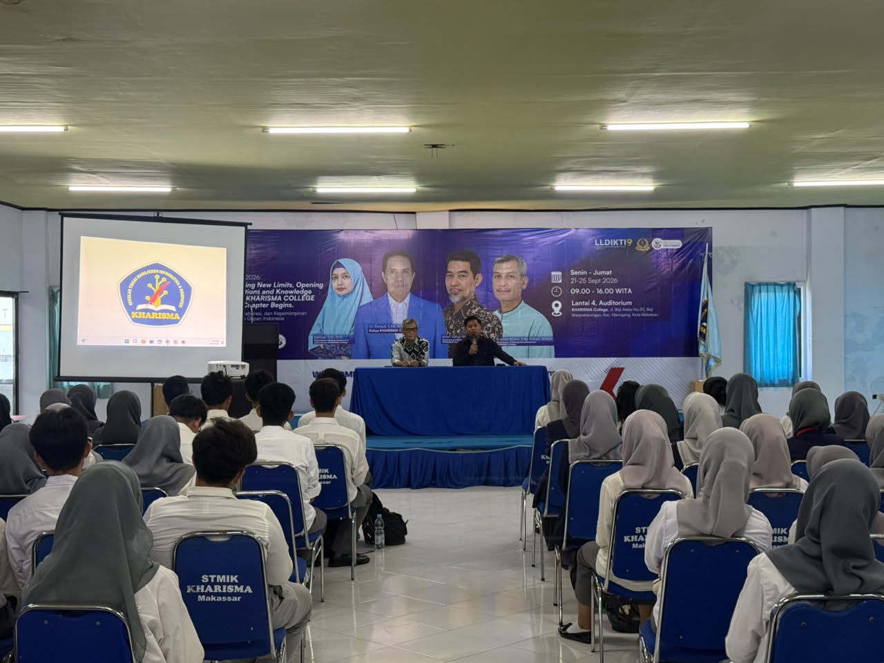 STMIK KHARISMA Makassar Berikan Arahan Program Fasilitas dan Kode Etik Mahasiswa KIP-K