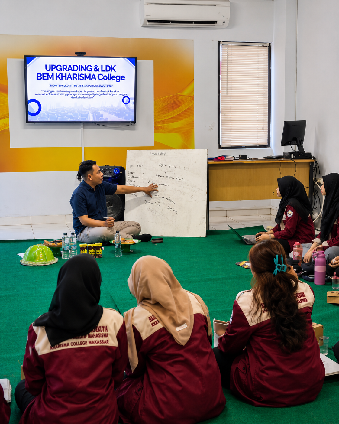 Upgrading dan LDKM BEM KHARISMA College Hadirkan Pemateri Berpengalaman di Dunia Organisasi