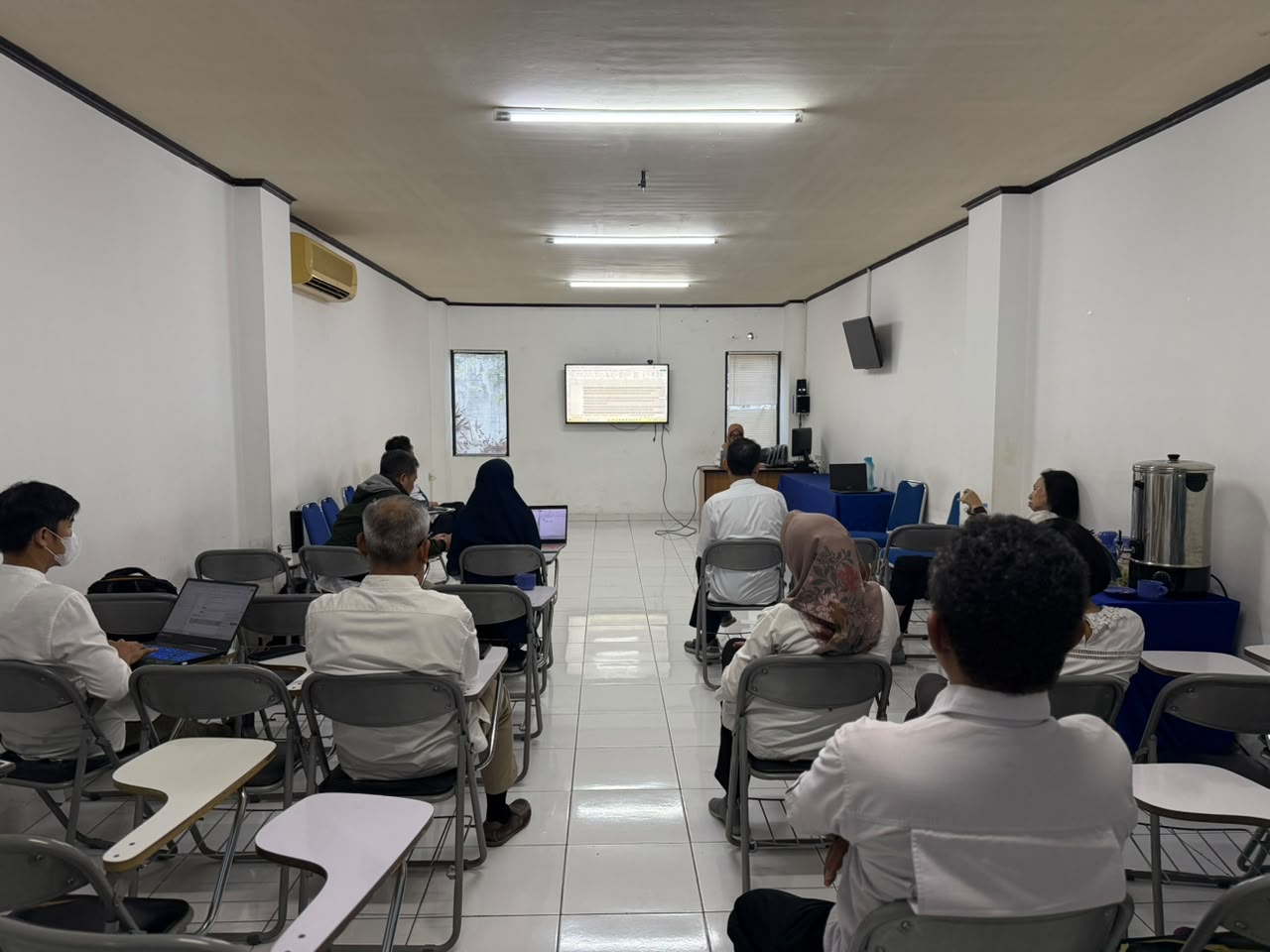Panaskan Mesin Sambut Semester Baru! Kharisma College Gelar Rapat Koordinasi Persiapan Kegiatan Akademik dan Perkuliahan